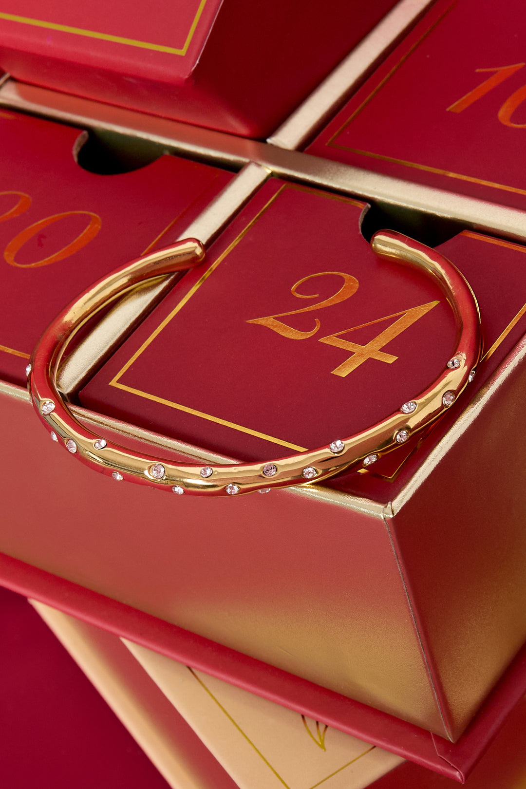 Bracciale rigido