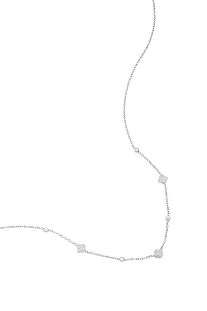 Collana con trifogli e pietre rotonde di zirconi cubici
