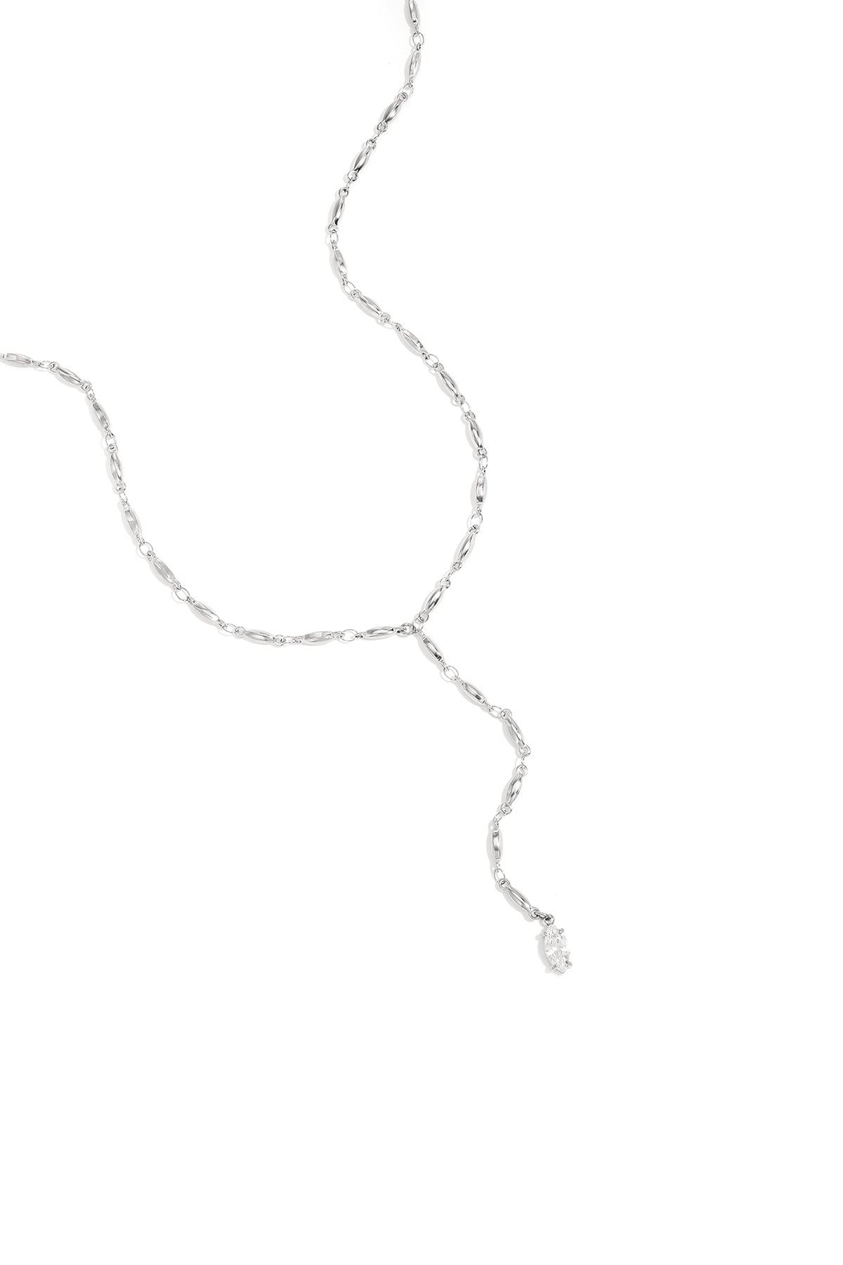 Collana con strass pendenti